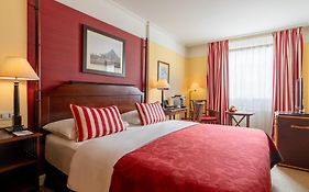 Kipling Manotel